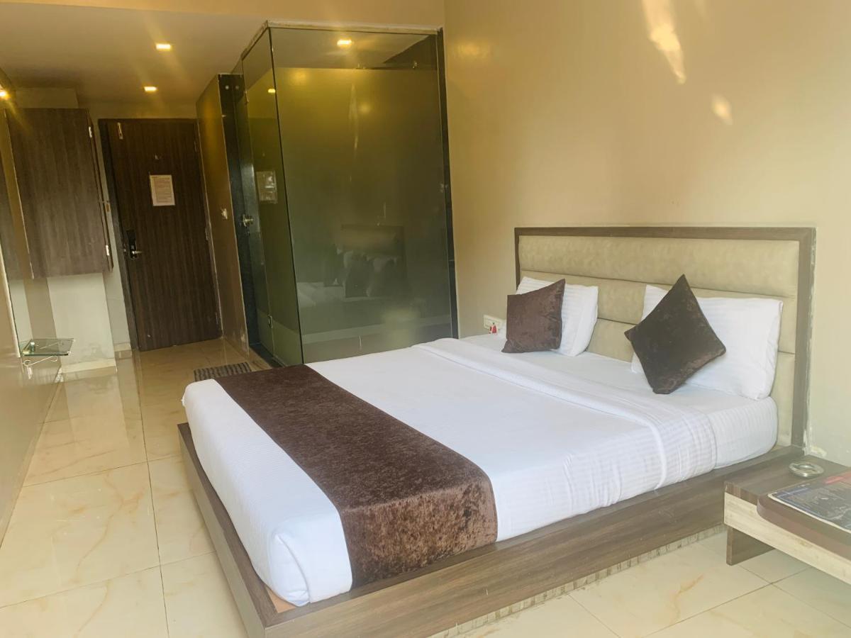 Hotel Merakee - Near Dahisar Mira Road Mumbai Exteriör bild